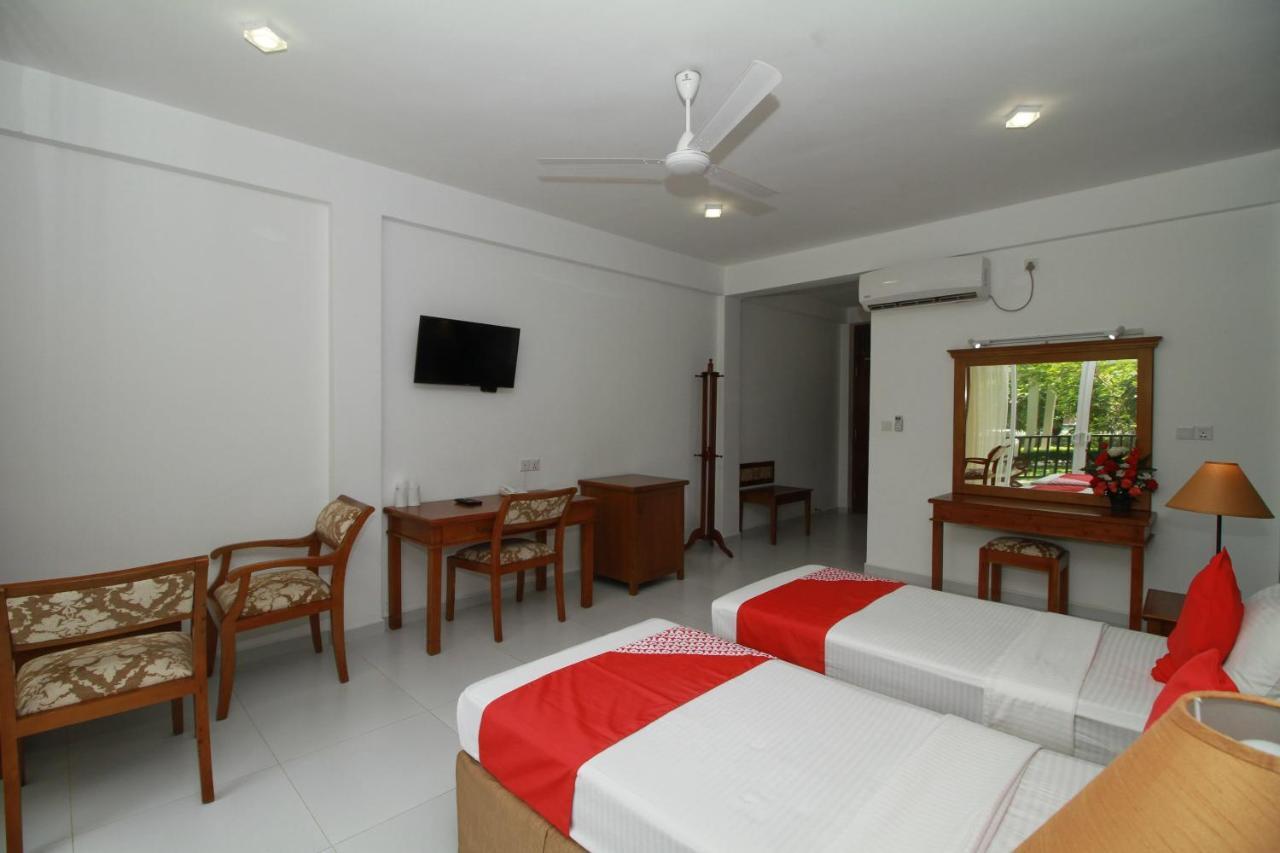 Garden Beach Hotel Kalutara Eksteriør bilde