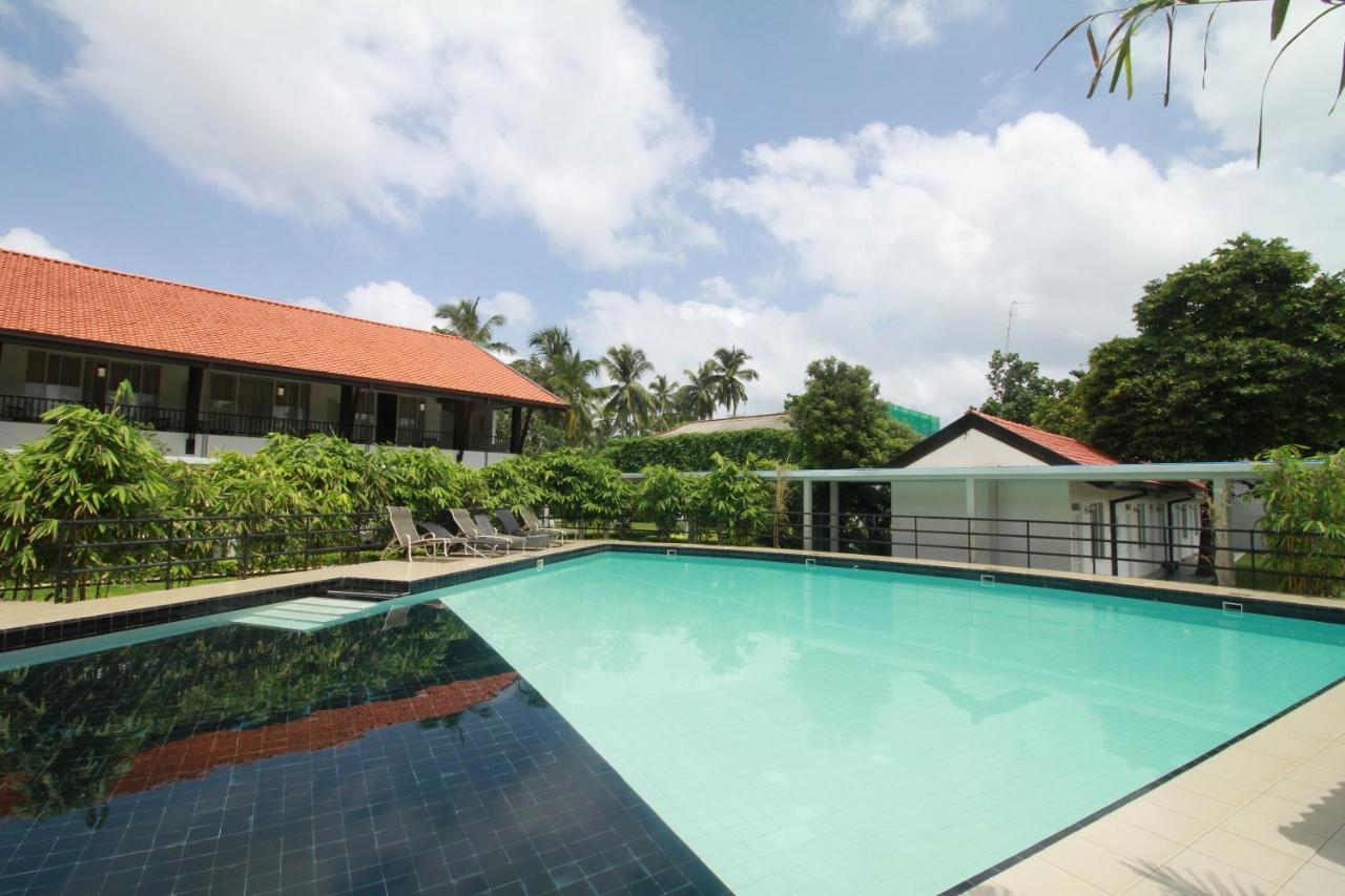 Garden Beach Hotel Kalutara Eksteriør bilde